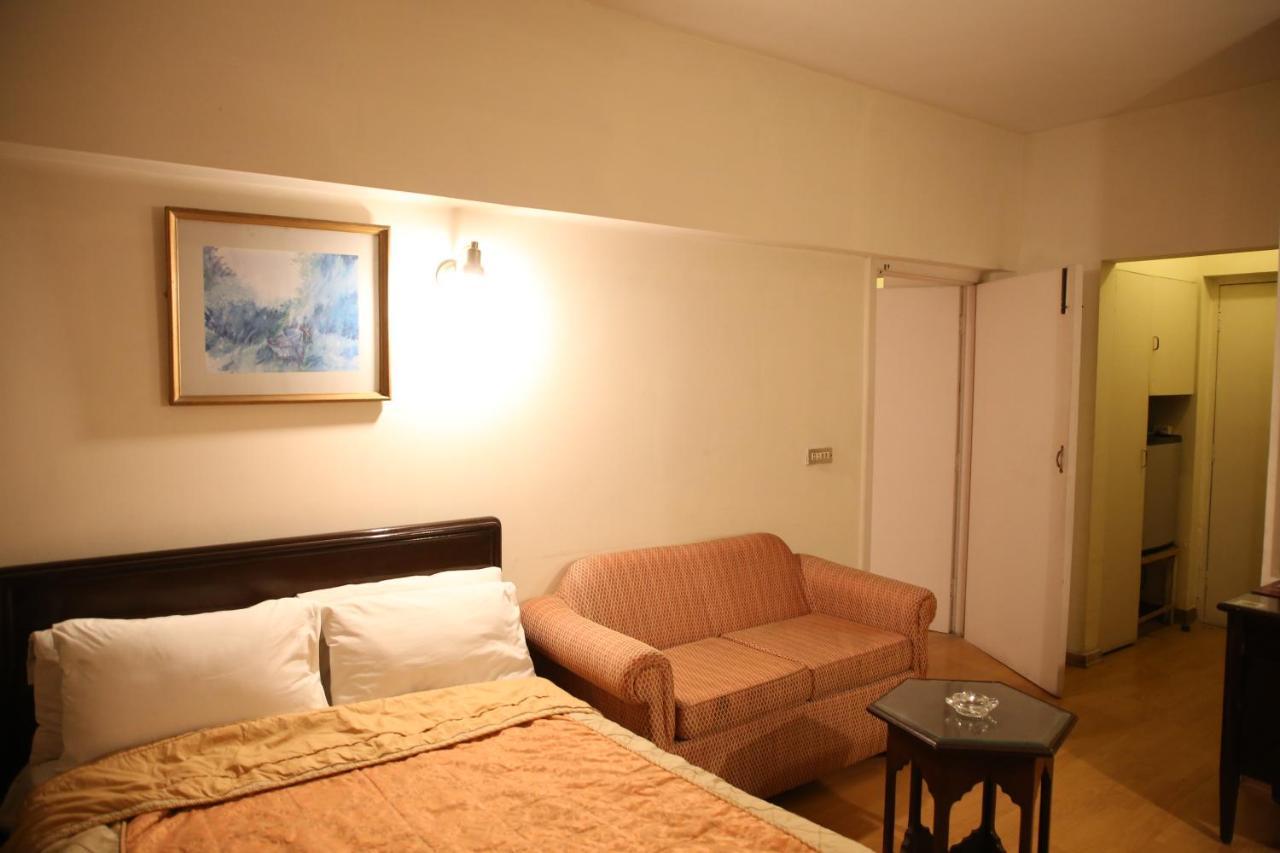 Carlton Tower Hotel 라호르 외부 사진