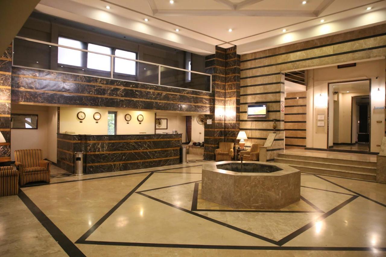 Carlton Tower Hotel 라호르 외부 사진