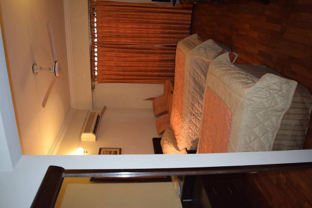 Carlton Tower Hotel 라호르 외부 사진